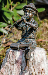 Sculpture de jardin / gargouille "Garçon berger avec flûte" (sans pierre), bronze