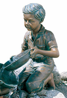 Sculpture de jardin / gargouille "Lasse", bronze