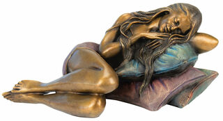 Sculpture "Fille au repos", bronze